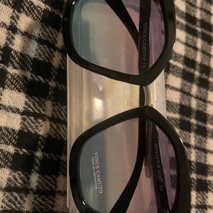 Vince CAMUTO SUNGLASSES NEW WITH THE TAG